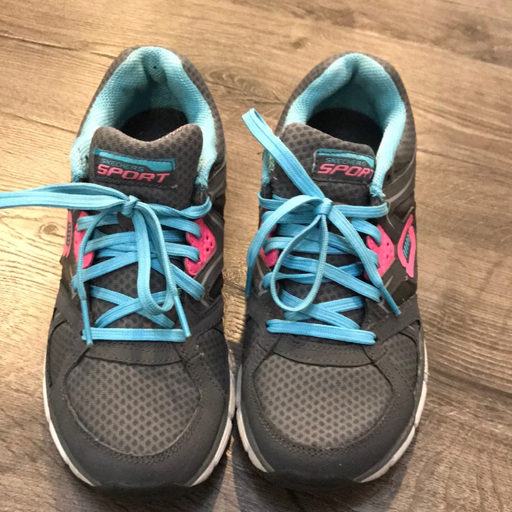 A excellent condition Skechers sneaker